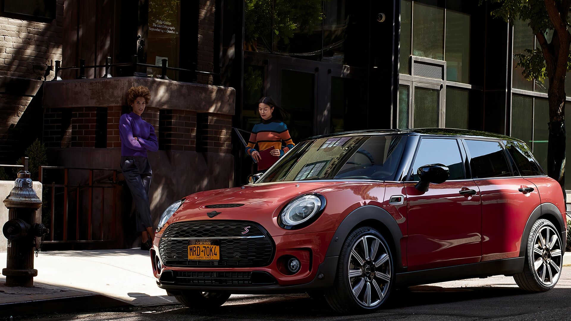 ЕКСТЕР&#39;ЄР КОЛЬОРУ PIANO BLACK.