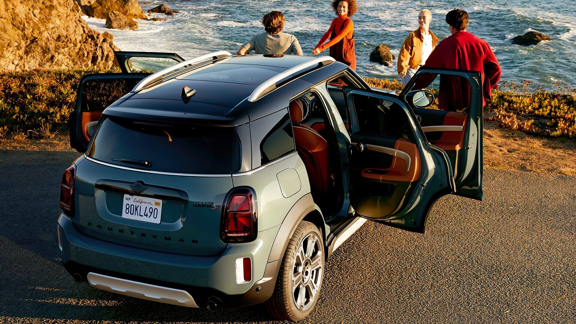 МІСЦЯ ВИСТАЧИТЬ ДЛЯ ВСІХ ПРИГОД. МІСЦЯ ВИСТАЧИТЬ ДЛЯ ВСІХ ПРИГОД.