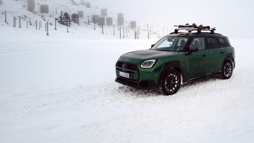 ЛЮБОВ У ДЕТАЛЯХ.