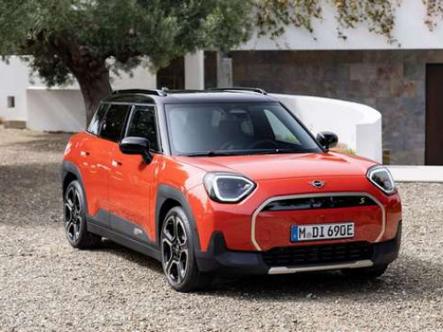 Новий повністю електричний MINI Aceman