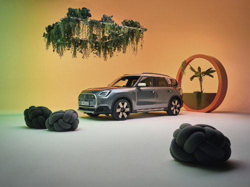 Нове сімейство MINI – повна електрифікація, інновації та унікальність.